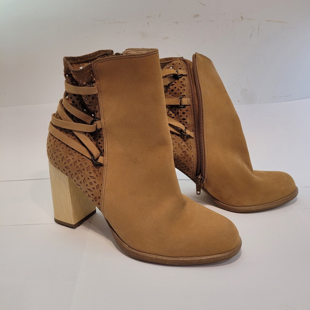 Miss Albright Specialty Tan Leather Laser Cut Perforated Wood Block Heel Boots 8